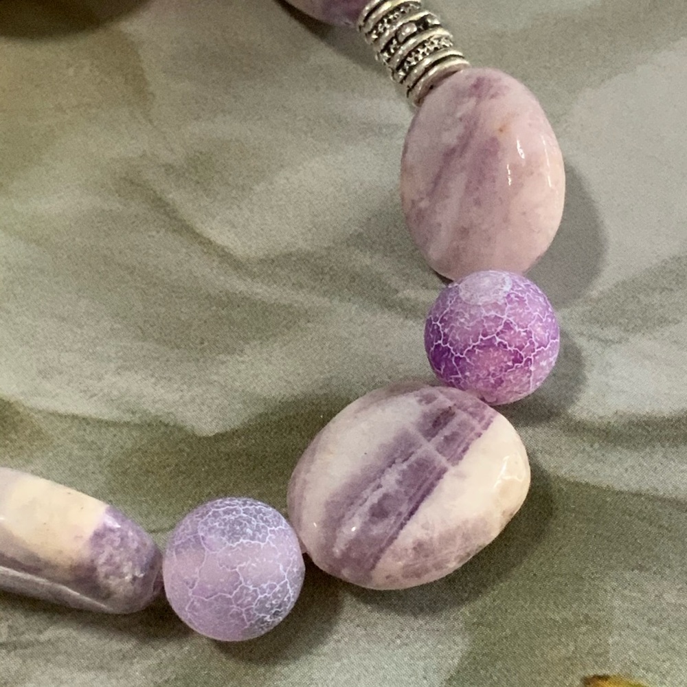 Handcrafted Amethyst & Heat Cracked Agate Gemstone Stretch Bracelet - Picture 6 of 14